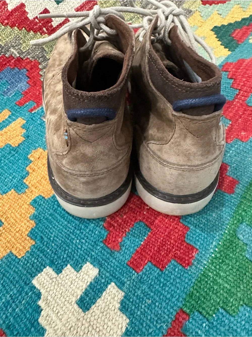 Toms Men's Suede Chukka Boots - Taupe Brown with Light Laces